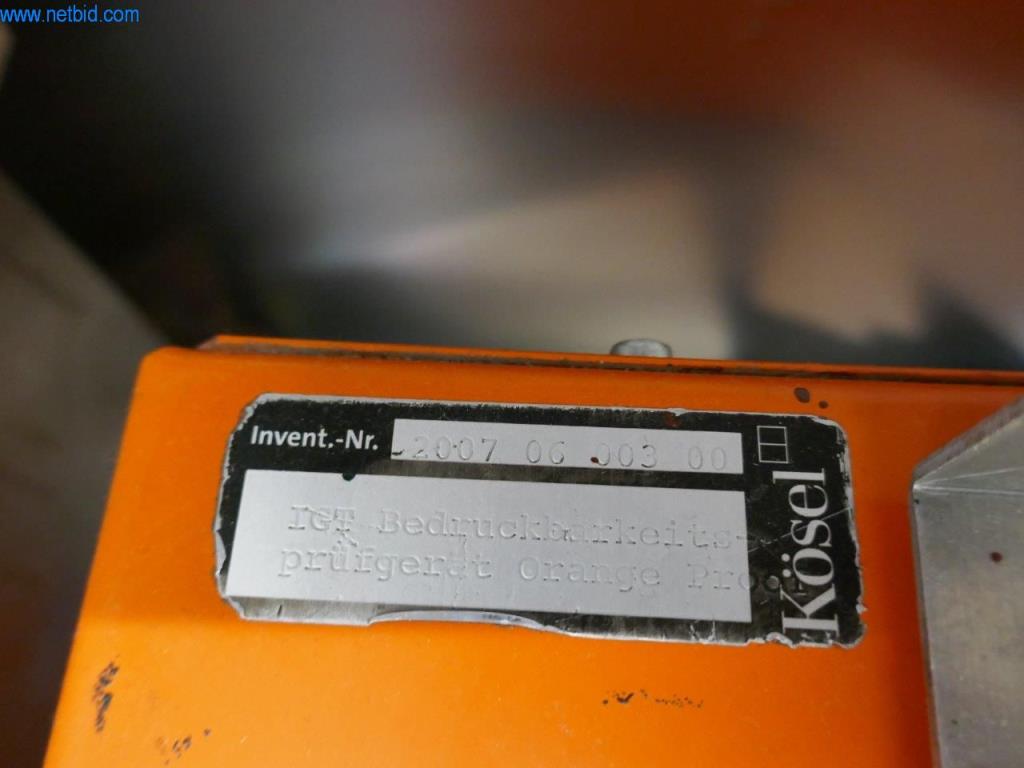 Máquinas e equipamentos numa gráfica-2