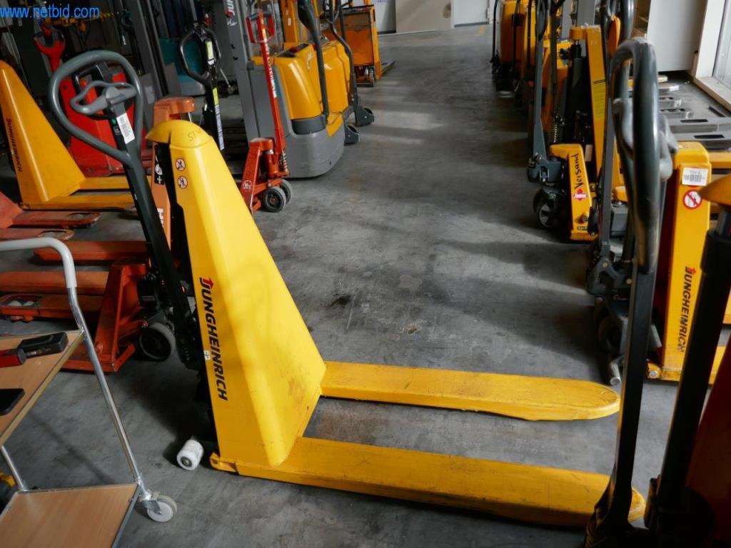 Máquinas e equipamentos numa gráfica-1