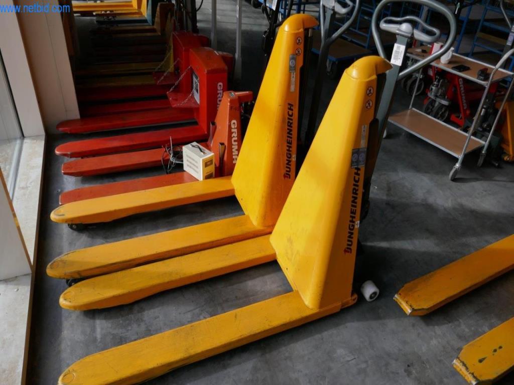 Máquinas e equipamentos numa gráfica-3