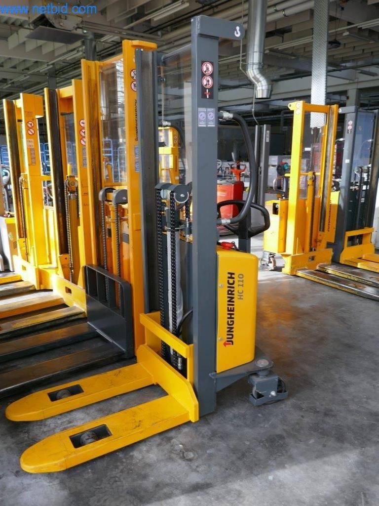 Máquinas e equipamentos numa gráfica-4