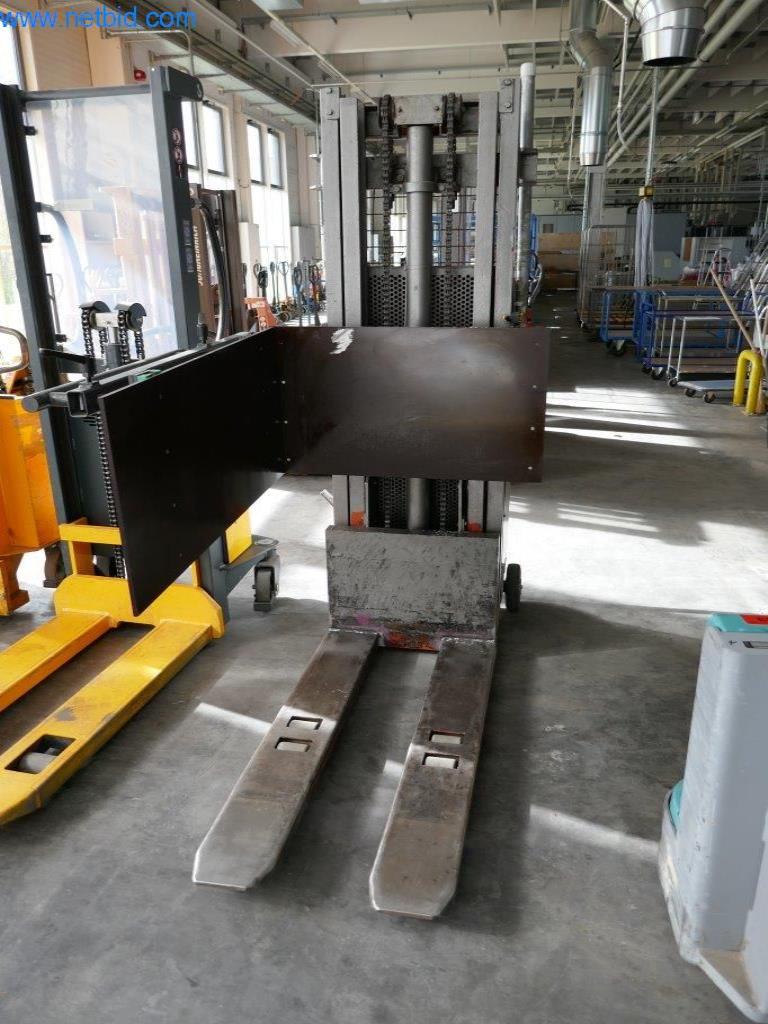 Maschinen und Ausstattung einer Druckerei-5