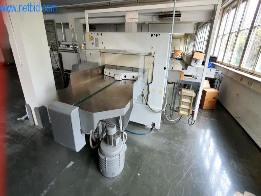 Máquinas e equipamentos numa gráfica-11