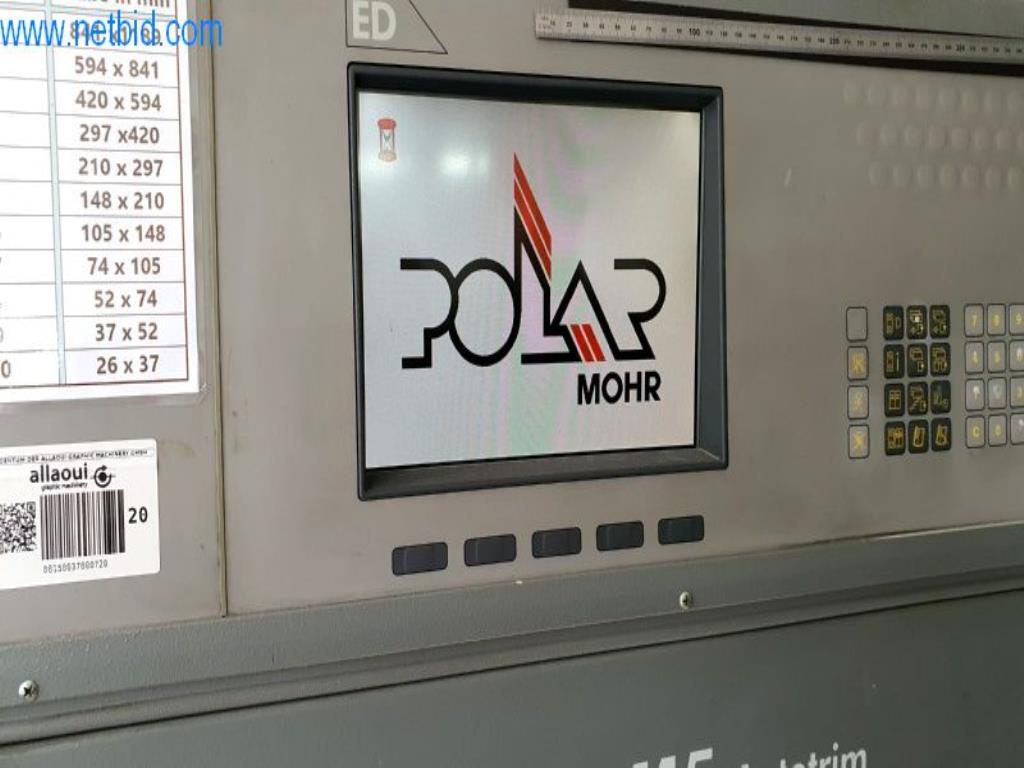 Máquinas e equipamentos numa gráfica-8