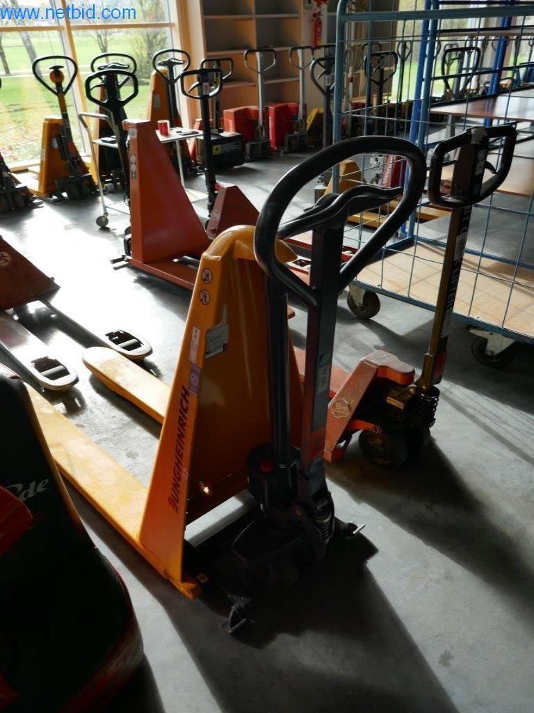 Stroje a zařízení v tiskárně-3