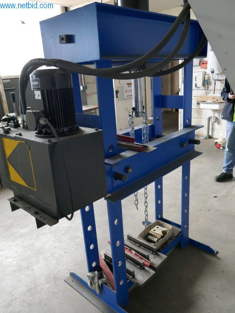 Máquinas y equipos de una imprenta-1