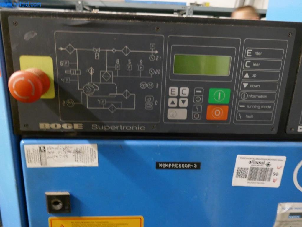 Máquinas e equipamentos numa gráfica-7