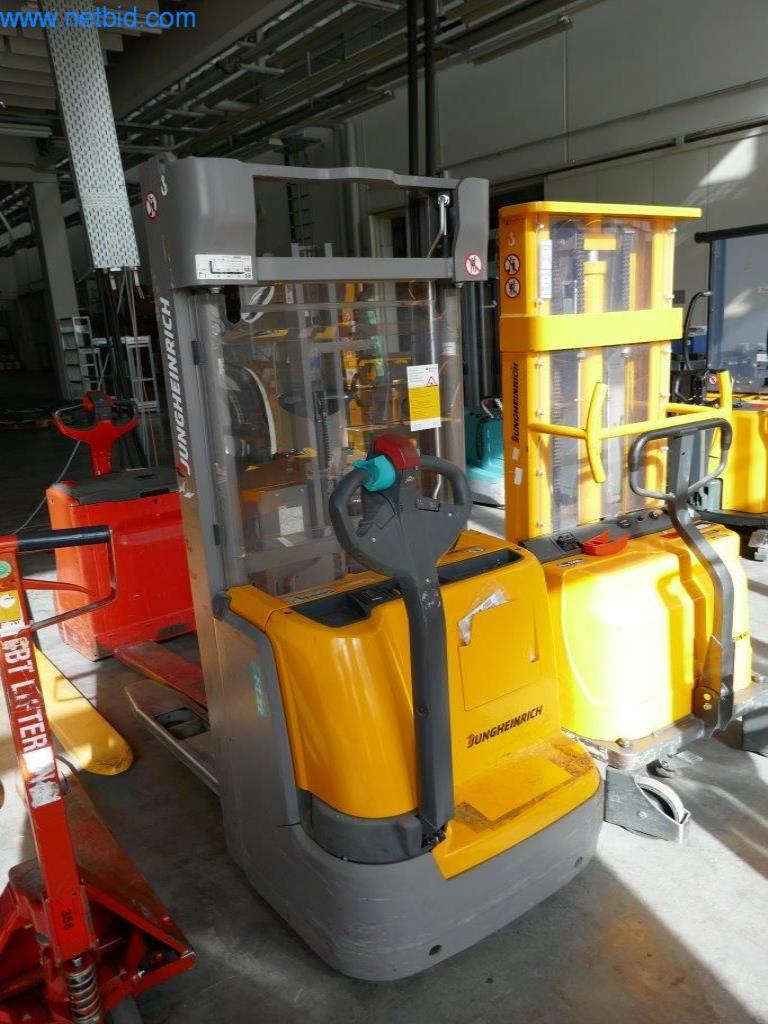 Máquinas e equipamentos numa gráfica-1