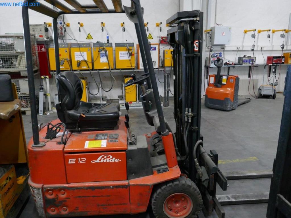 Máquinas e equipamentos numa gráfica-3