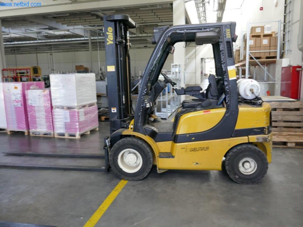 Máquinas e equipamentos numa gráfica-7