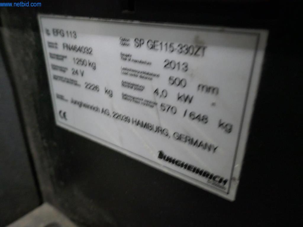 Máquinas e equipamentos numa gráfica-4