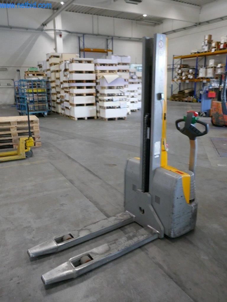 Máquinas e equipamentos numa gráfica-1