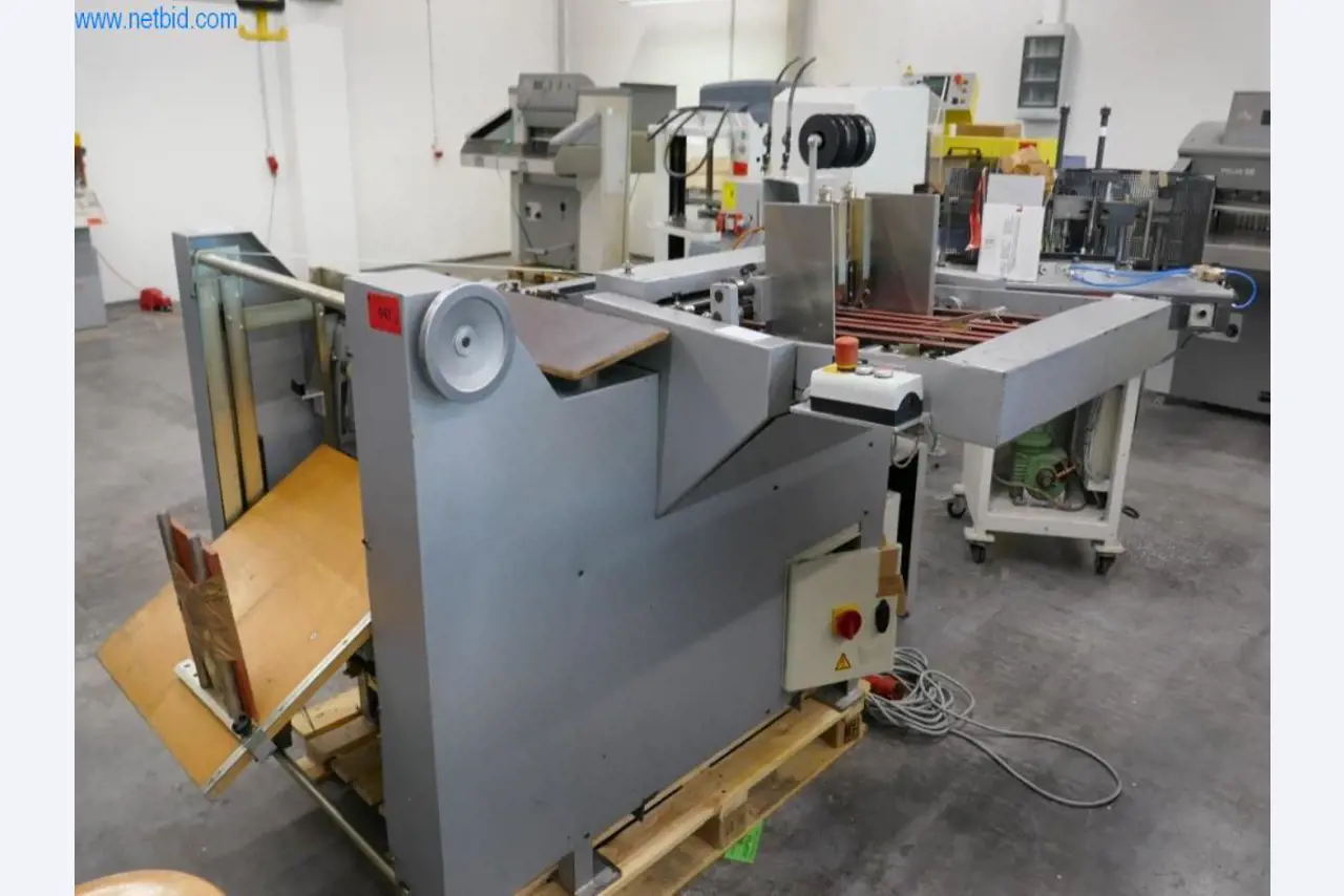 Maschinen und Ausstattung einer Druckerei-1