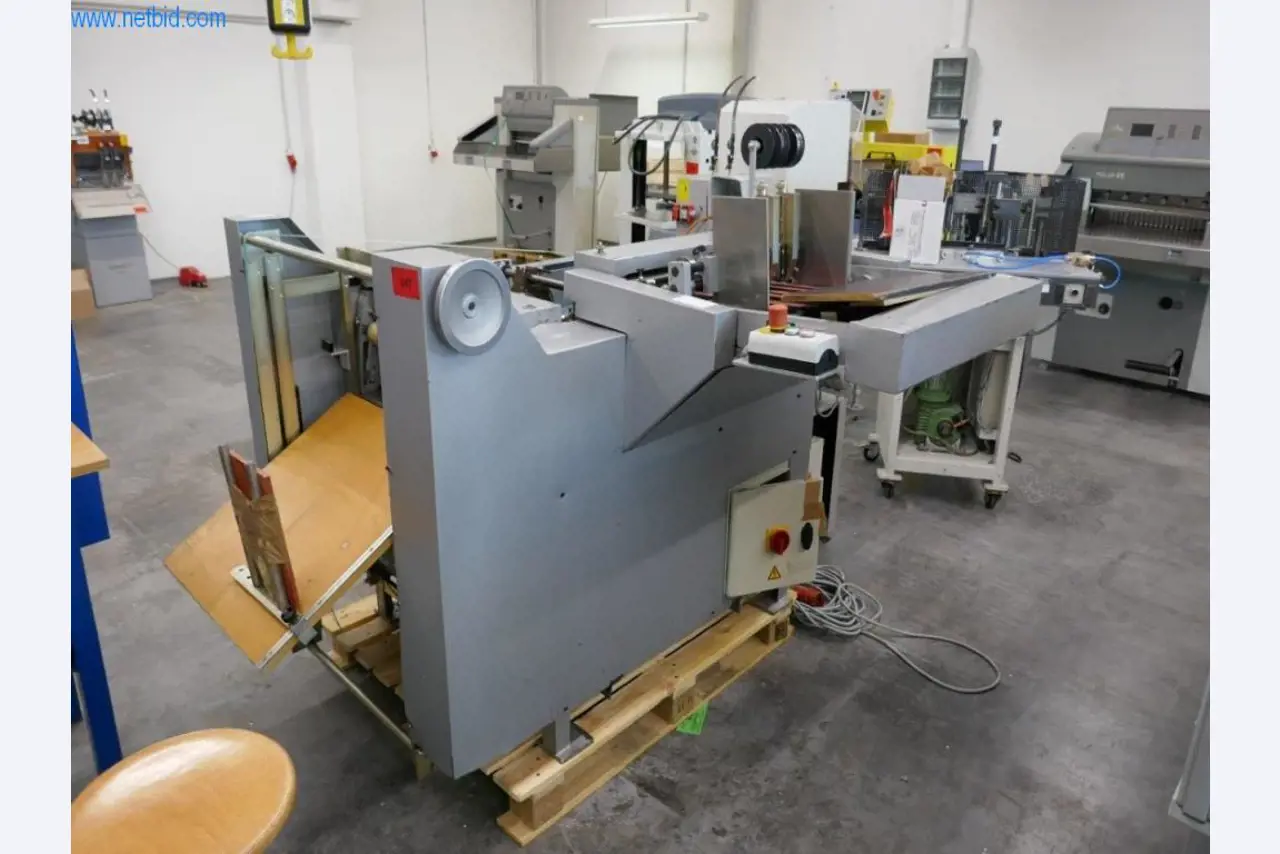 Maschinen und Ausstattung einer Druckerei-3