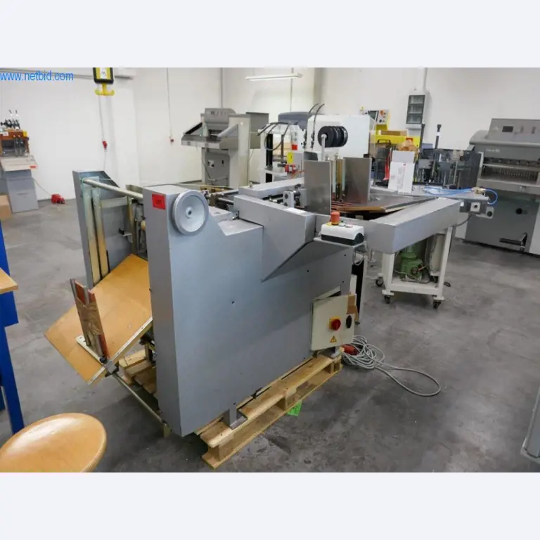 Maschinen und Ausstattung einer Druckerei-3