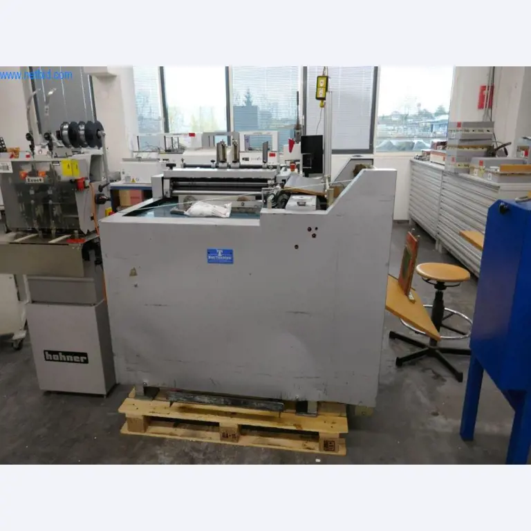 Maschinen und Ausstattung einer Druckerei-4