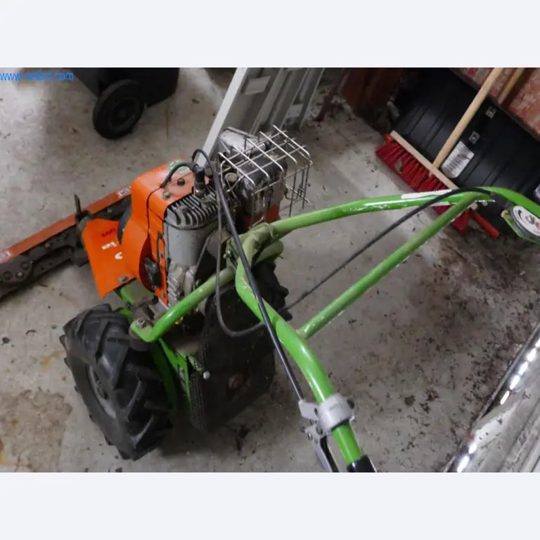 Maschinen und Ausstattung einer Druckerei-3