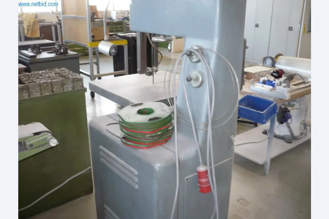 Machines pour le travail des métaux, équipement industriel et commercial-2