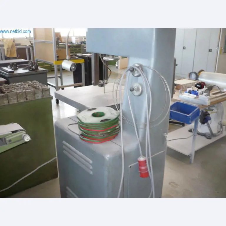Machines pour le travail des métaux, équipement industriel et commercial-2