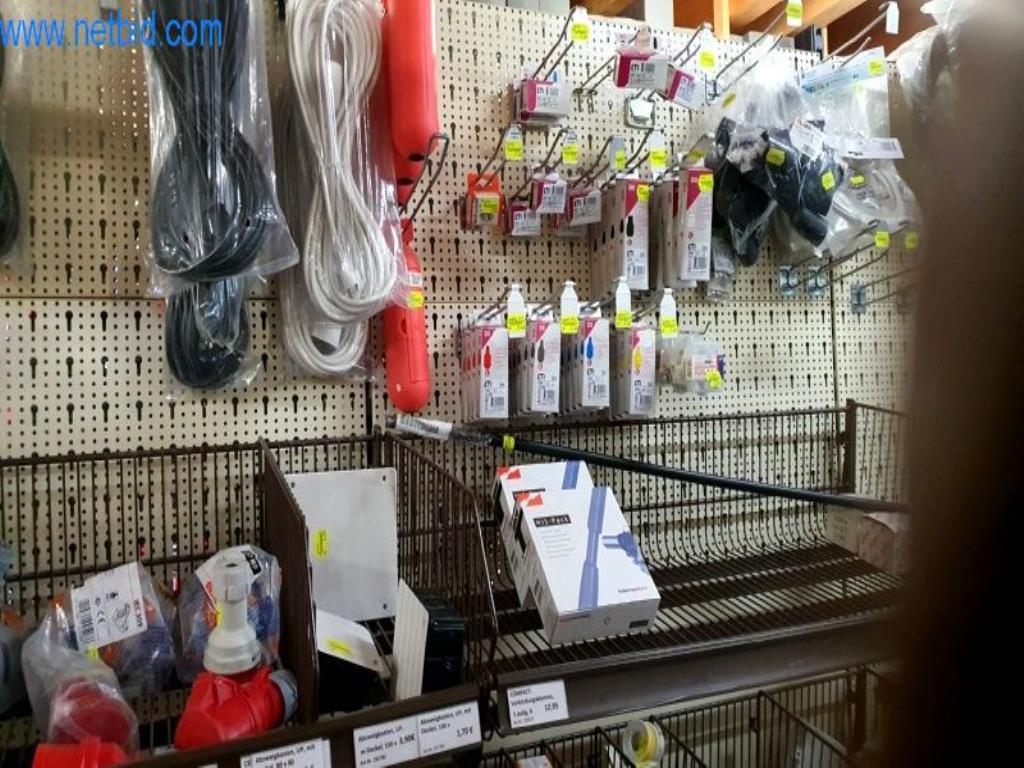 Stroji in zaloge trgovca z lesom in gradbenega podjetja-4