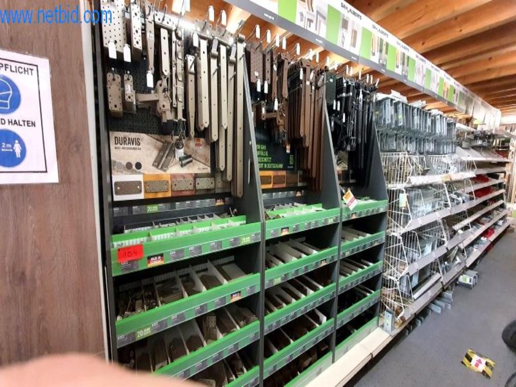 Maschinen und Warenbestände eines Holz- und Baufachmarktes-1