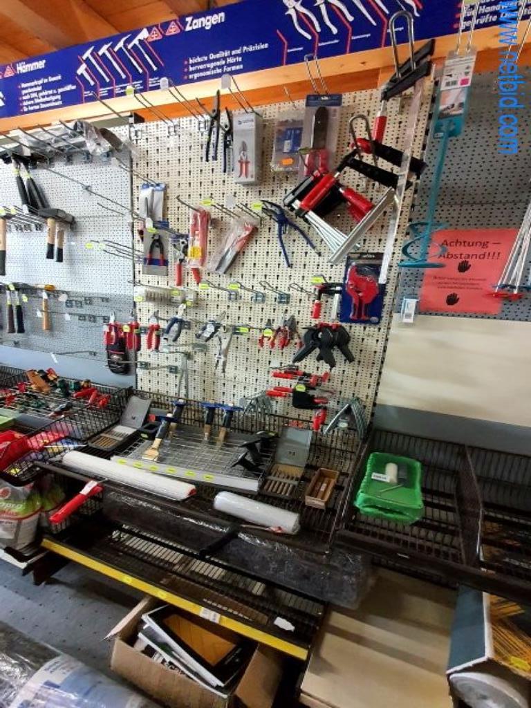 Maschinen und Warenbestände eines Holz- und Baufachmarktes-2