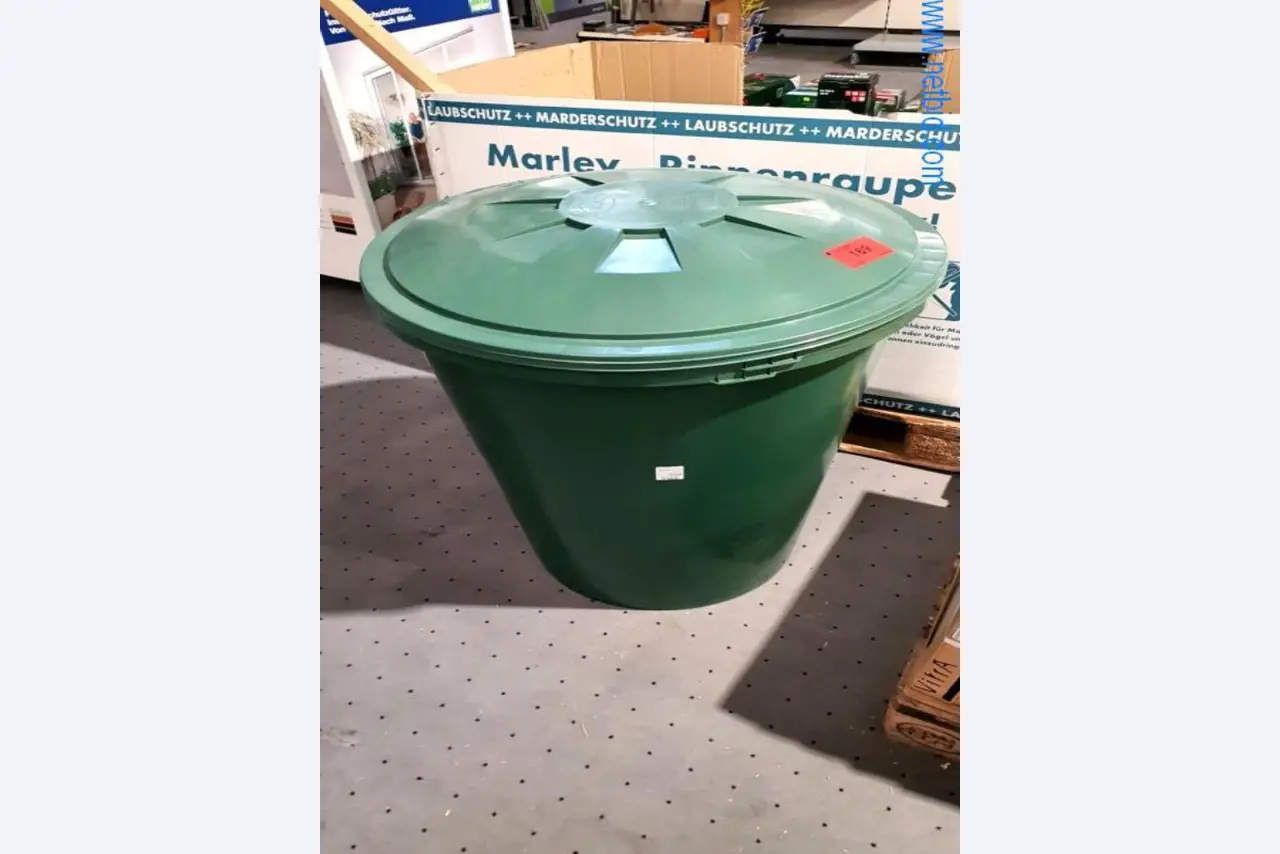 Stroje a zásoby obchodníka se dřevem a stavebninami-1