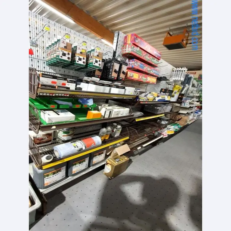 Maschinen und Warenbestände eines Holz- und Baufachmarktes-1