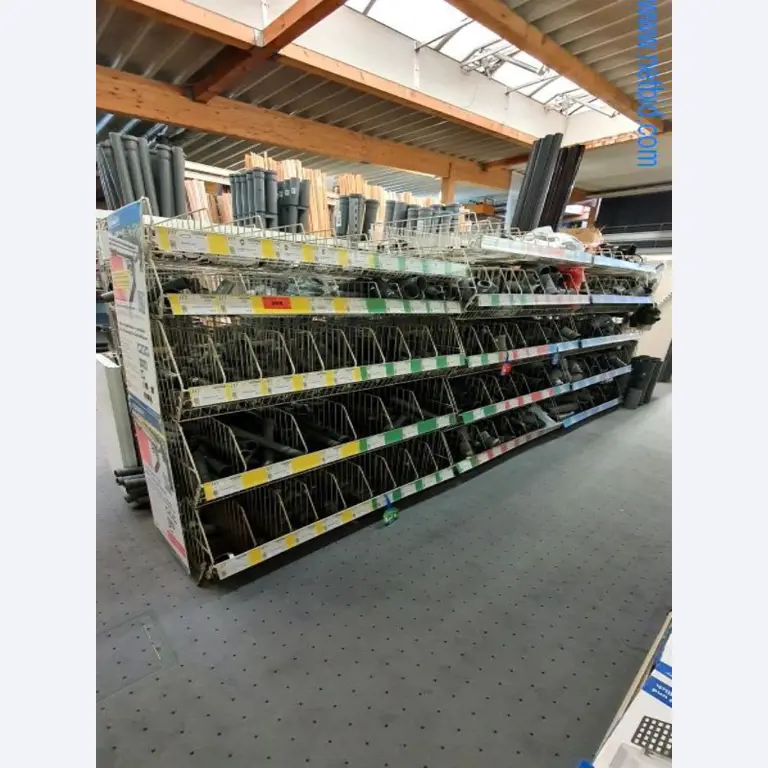 Maschinen und Warenbestände eines Holz- und Baufachmarktes-1