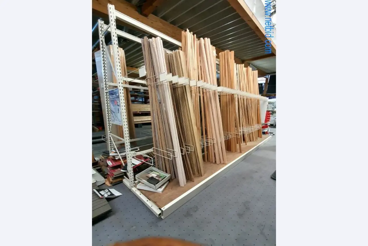 Maschinen und Warenbestände eines Holz- und Baufachmarktes-1