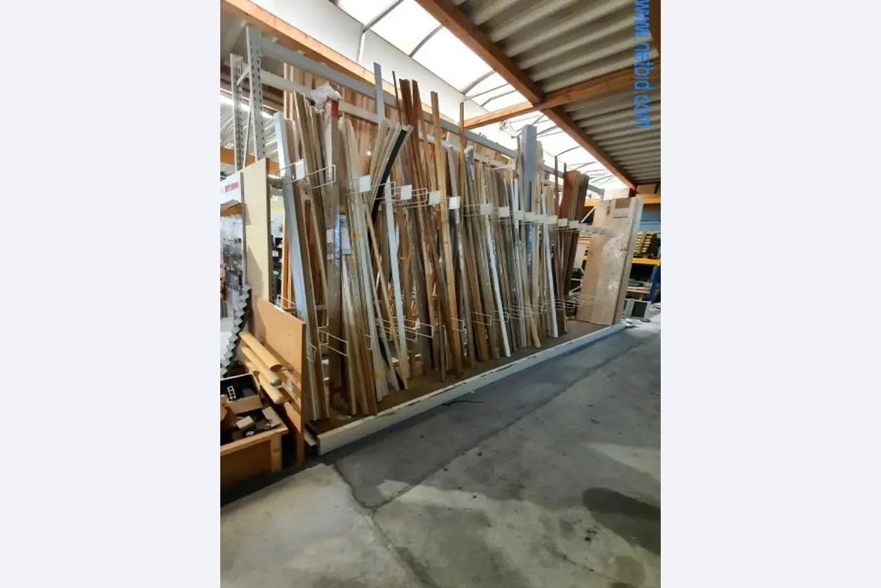 Maschinen und Warenbestände eines Holz- und Baufachmarktes-3