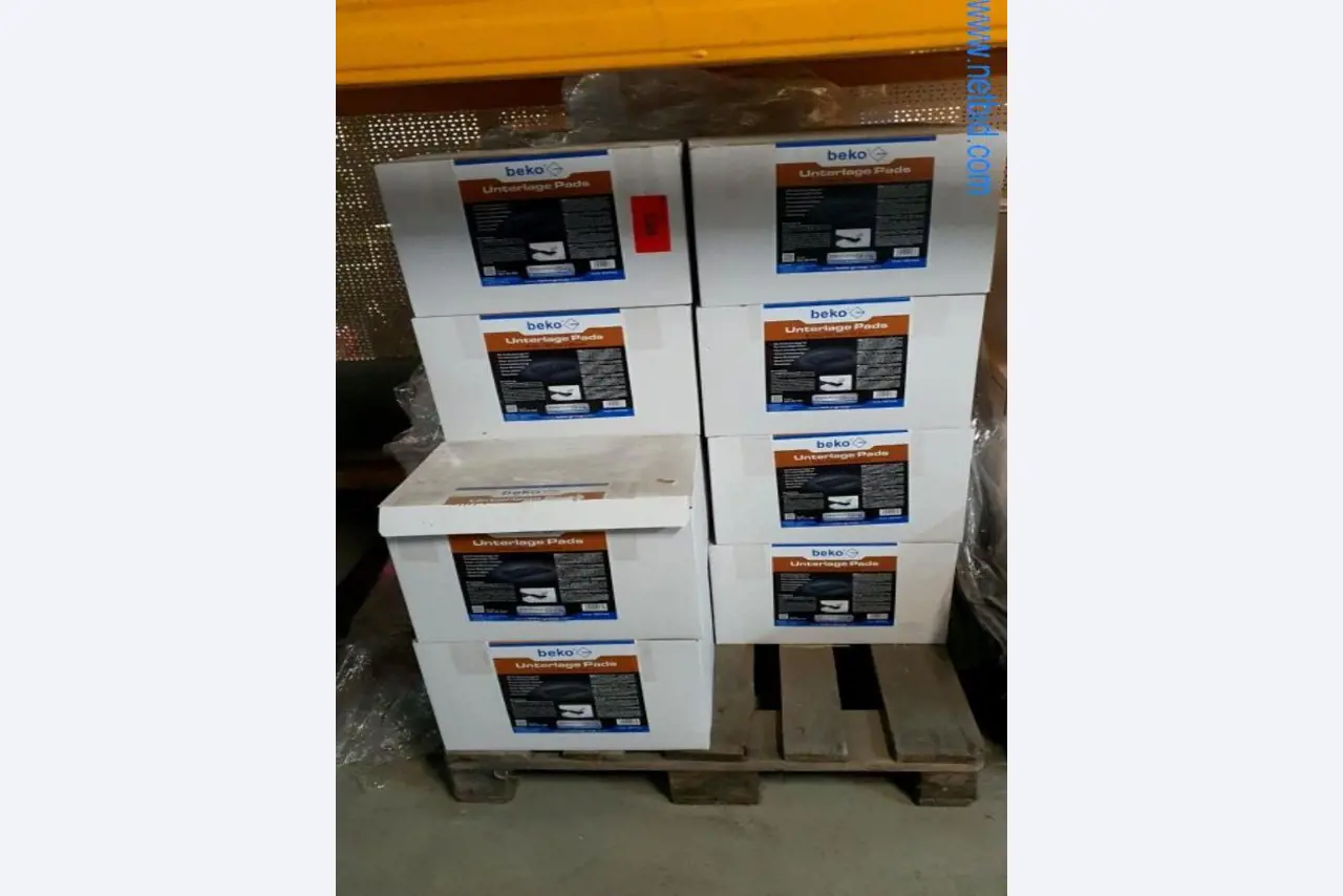 Maschinen und Warenbestände eines Holz- und Baufachmarktes-1