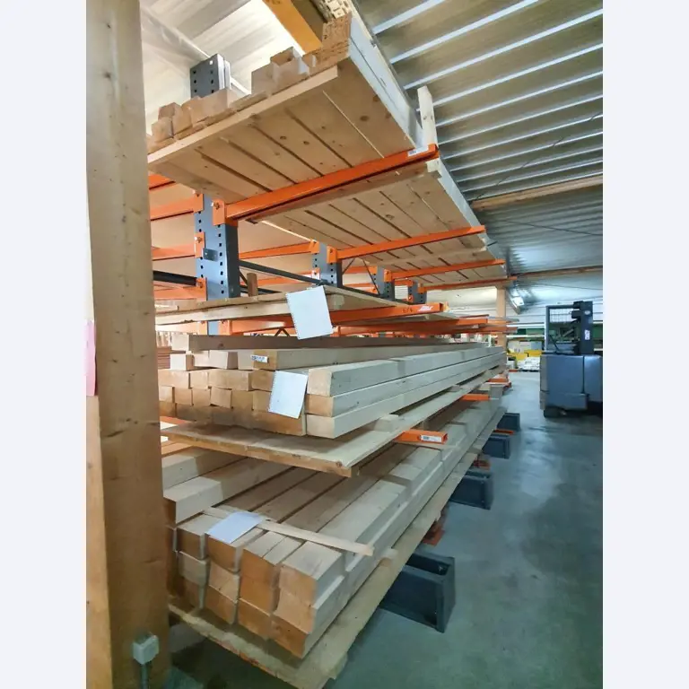 Maschinen und Warenbestände eines Holz- und Baufachmarktes-3