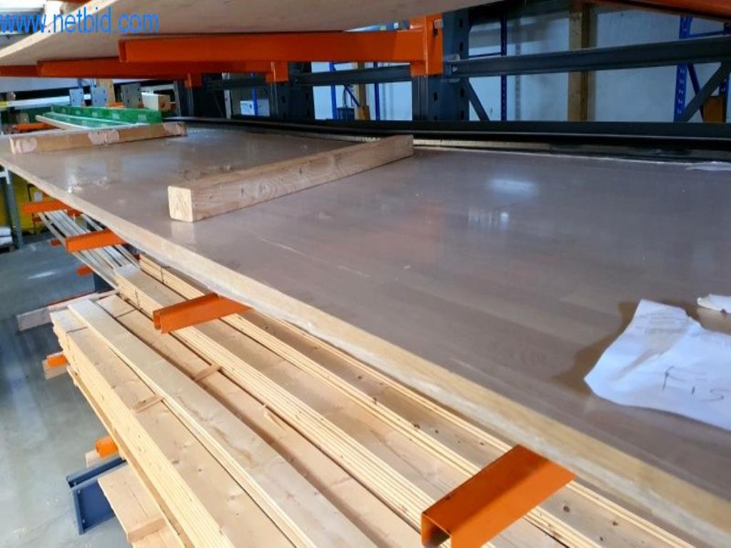 Maschinen und Warenbestände eines Holz- und Baufachmarktes-2