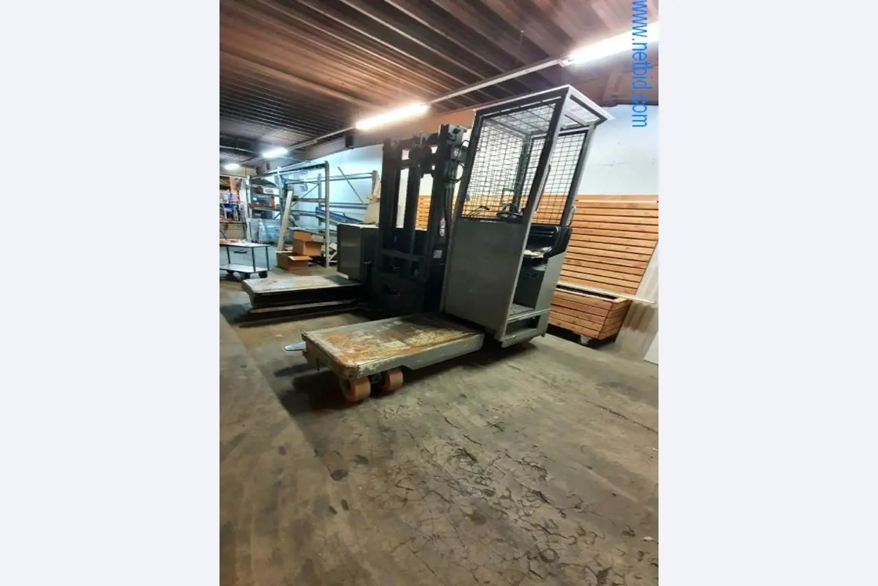 Máquinas e inventários de um comerciante de madeira e de construção-6