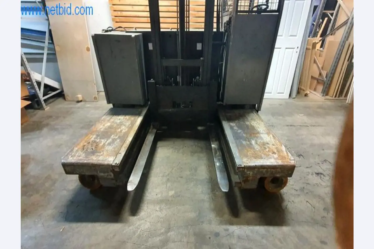 Máquinas e inventários de um comerciante de madeira e de construção-7