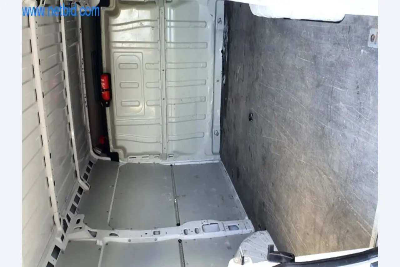 Máquinas e inventários de um comerciante de madeira e de construção-10