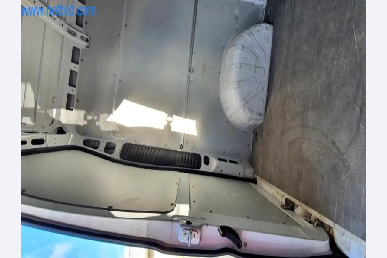 Máquinas e inventários de um comerciante de madeira e de construção-12