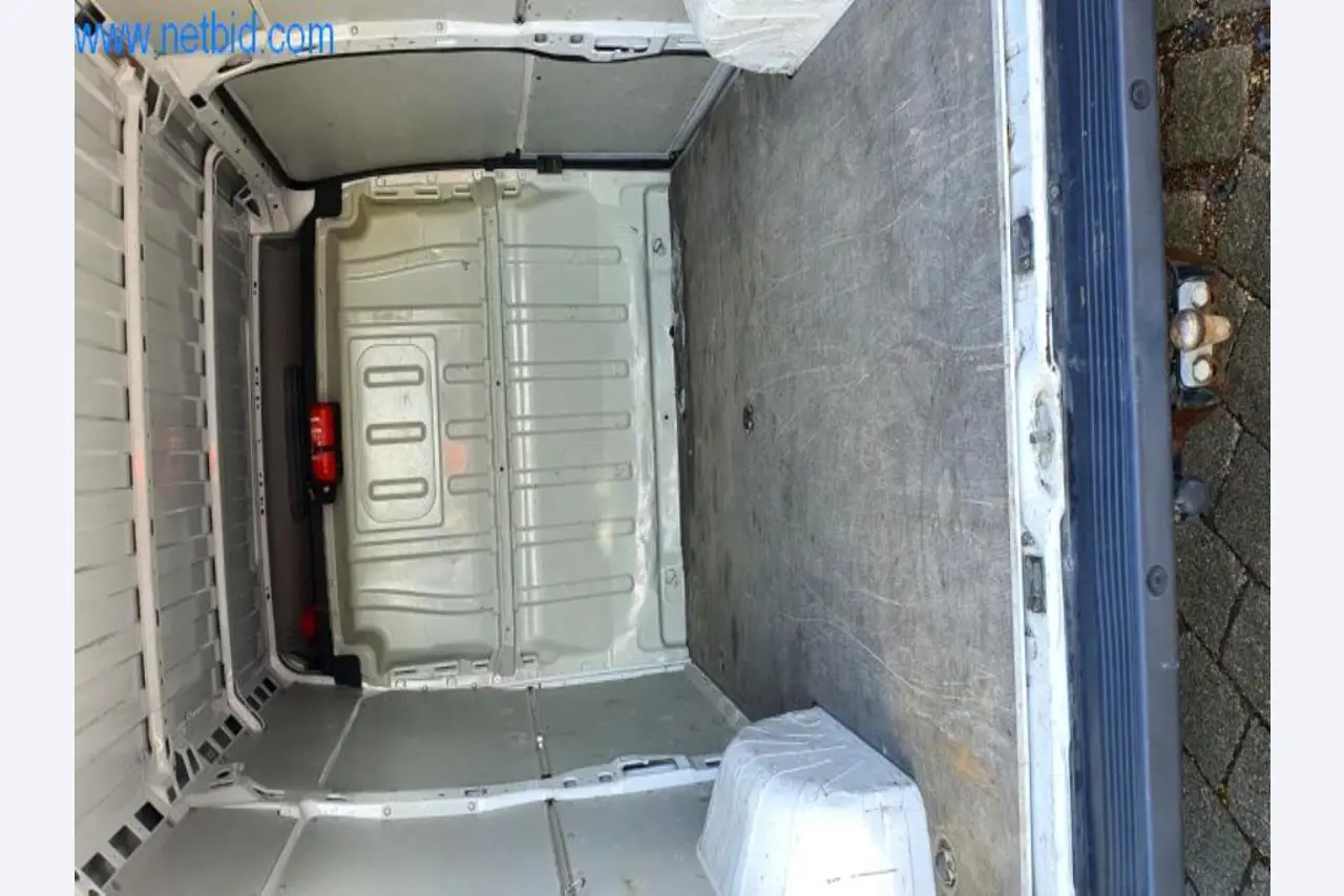 Máquinas e inventários de um comerciante de madeira e de construção-16