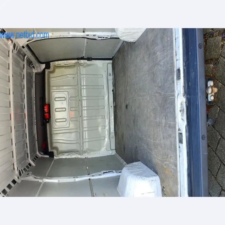 Máquinas e inventários de um comerciante de madeira e de construção-16