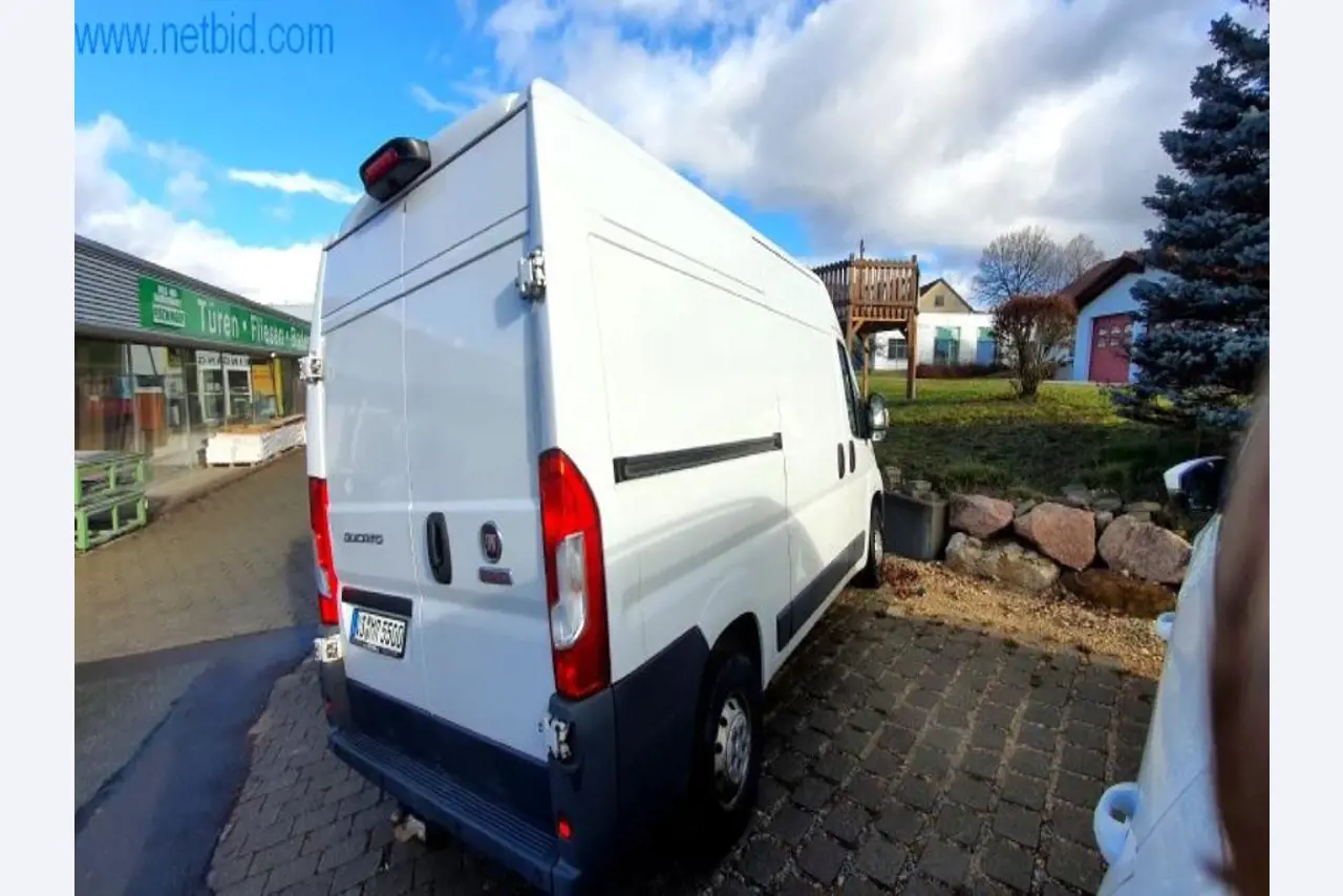 Máquinas e inventários de um comerciante de madeira e de construção-22