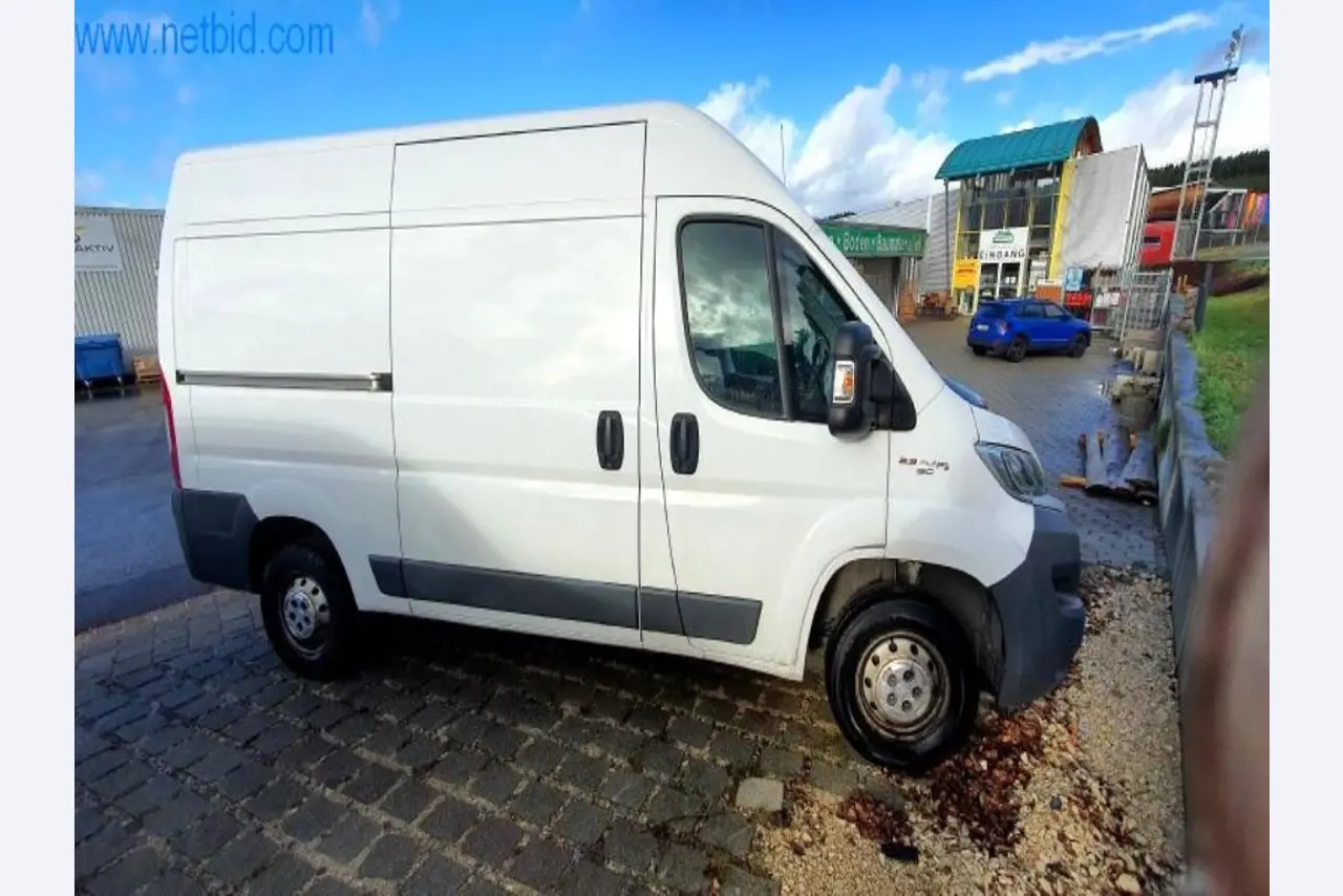 Máquinas e inventários de um comerciante de madeira e de construção-23