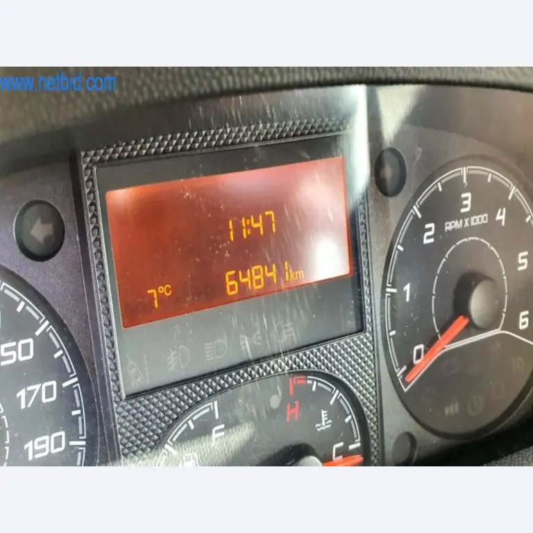 Máquinas e inventários de um comerciante de madeira e de construção-24