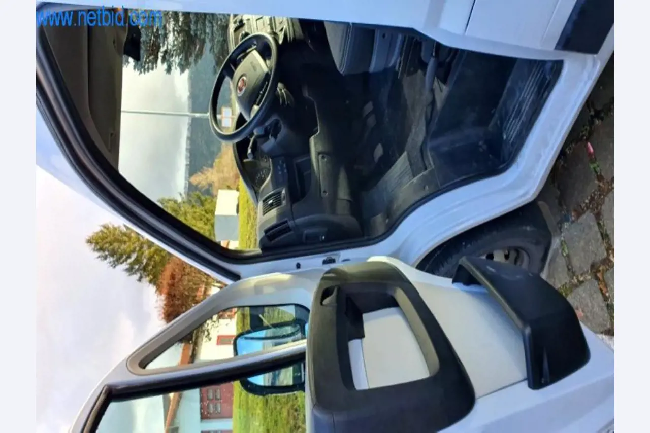 Máquinas e inventários de um comerciante de madeira e de construção-27