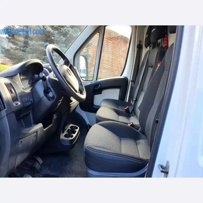 Máquinas e inventários de um comerciante de madeira e de construção-28