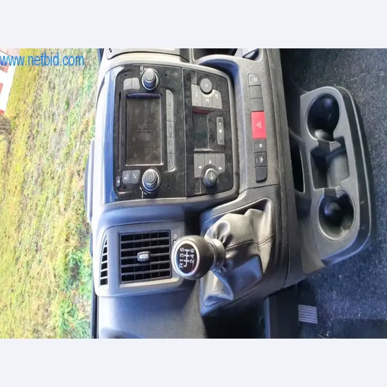 Máquinas e inventários de um comerciante de madeira e de construção-4