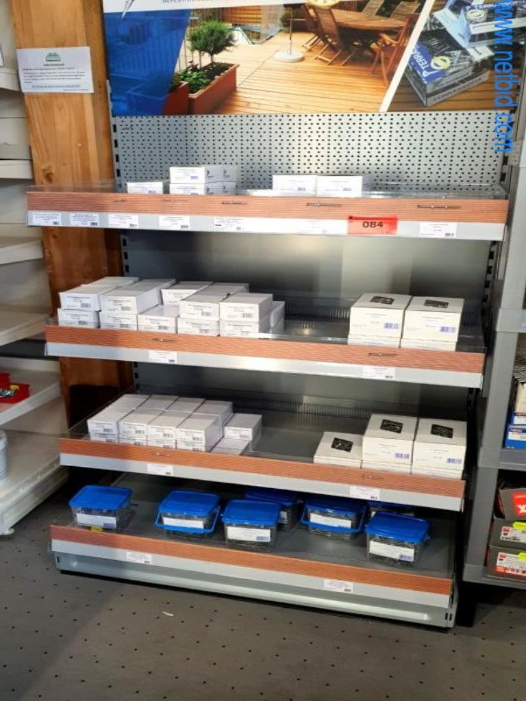 Maschinen und Warenbestände eines Holz- und Baufachmarktes-1