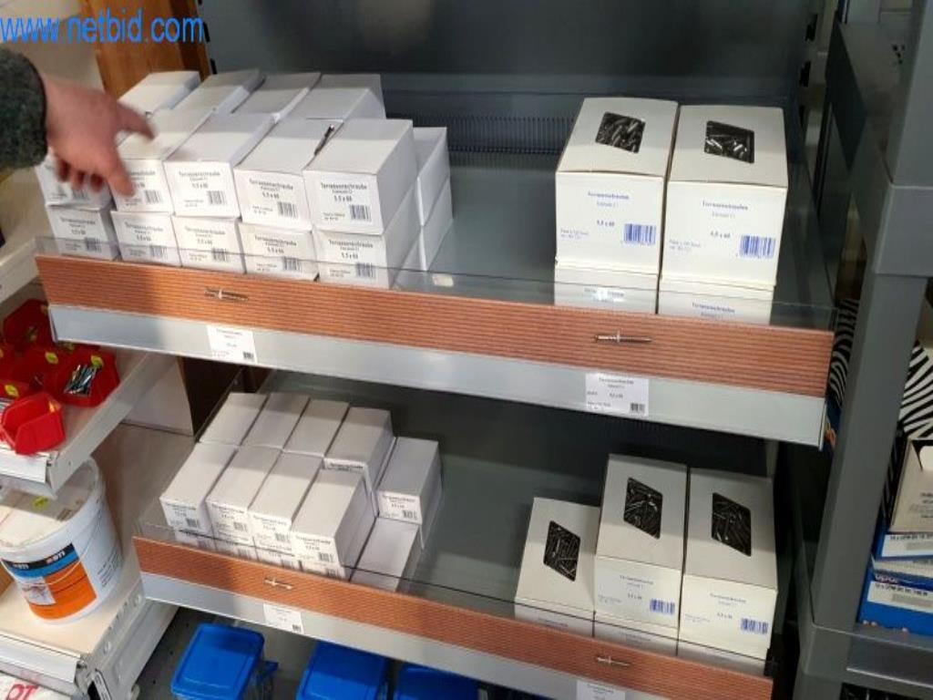 Maschinen und Warenbestände eines Holz- und Baufachmarktes-3