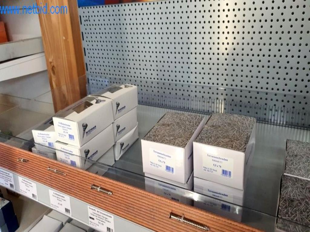 Maschinen und Warenbestände eines Holz- und Baufachmarktes-4