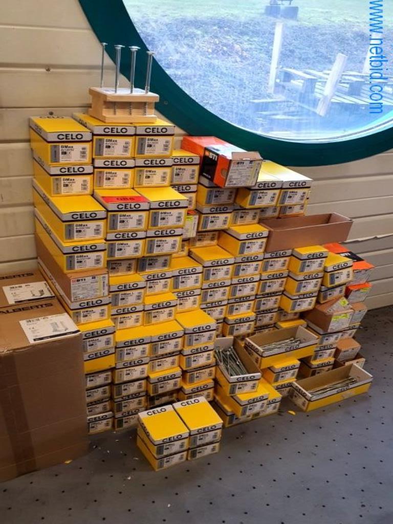 Maschinen und Warenbestände eines Holz- und Baufachmarktes-1