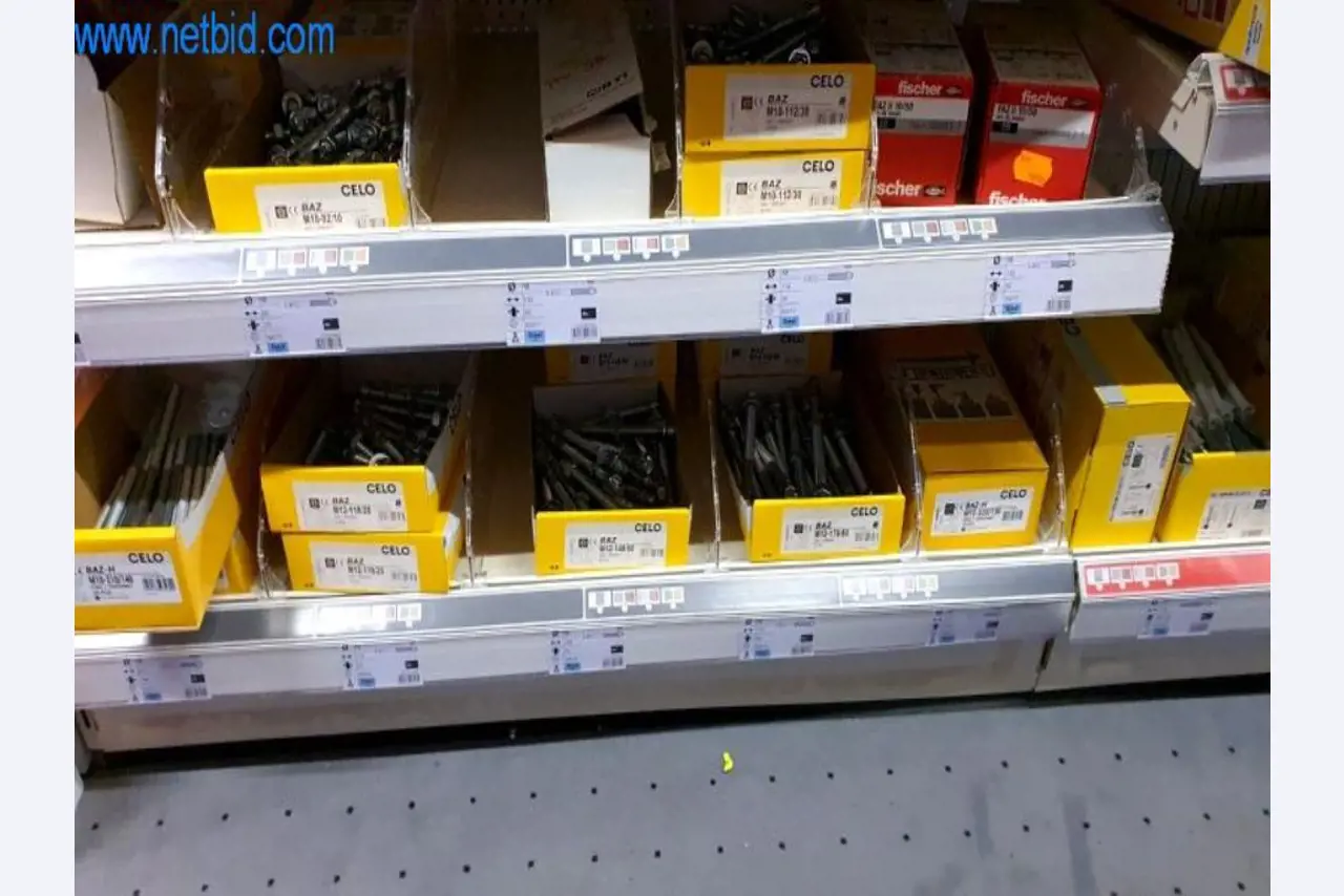 Máquinas e inventários de um comerciante de madeira e de construção-4